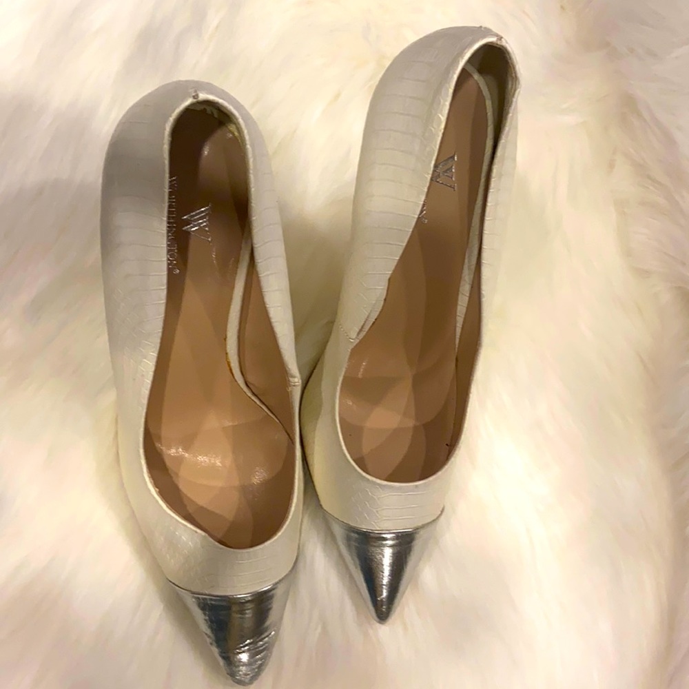 Cream & Silver Pumps